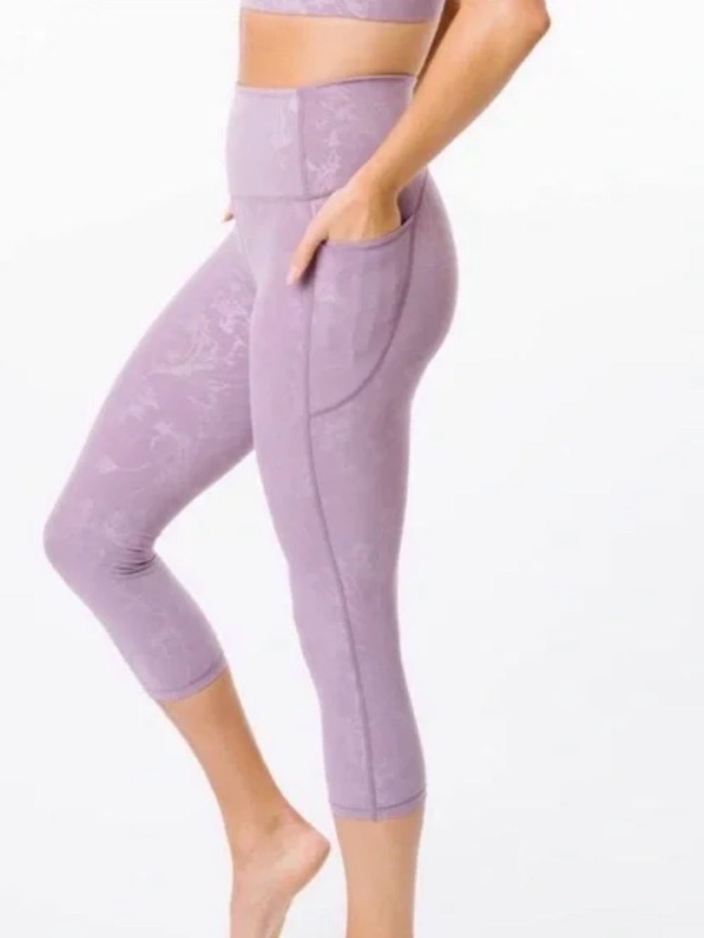 Zyia Active Light Lilac Floral Pocket Hi-Rise Capri Leggings Size 4